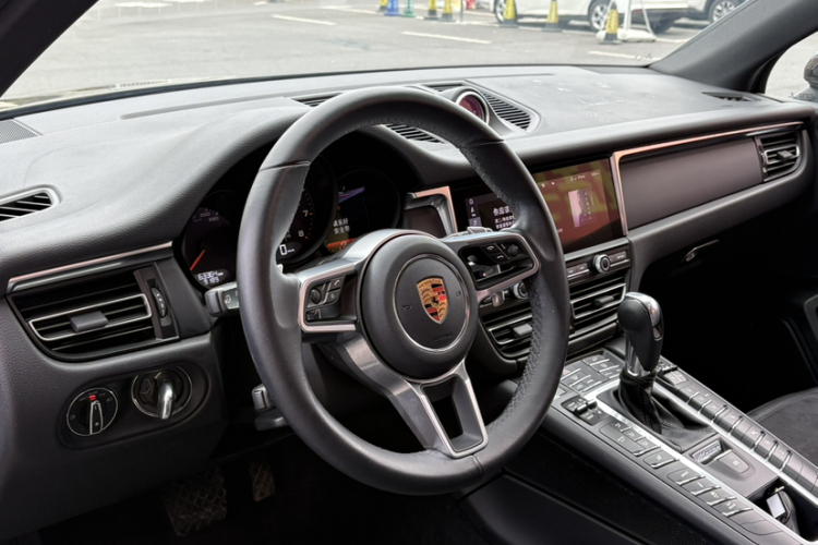 保时捷 2020款 Macan 2.0T中控内饰7008