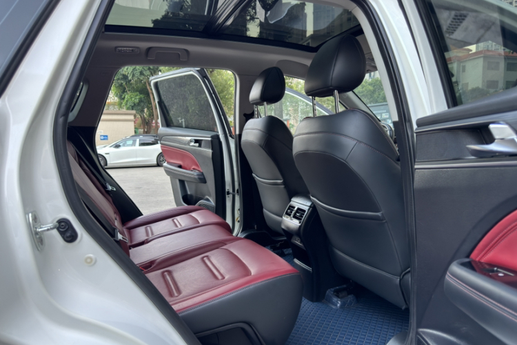 广汽传祺 传祺GS4 PLUS 2021款 270T 自动星辰版中控内饰7006