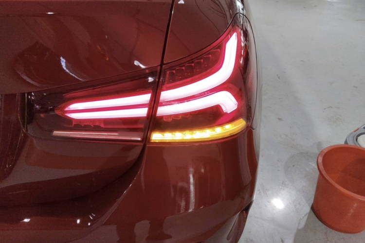 奔驰A级 2019款 改款 A 200 L 运动轿车车身外观6002