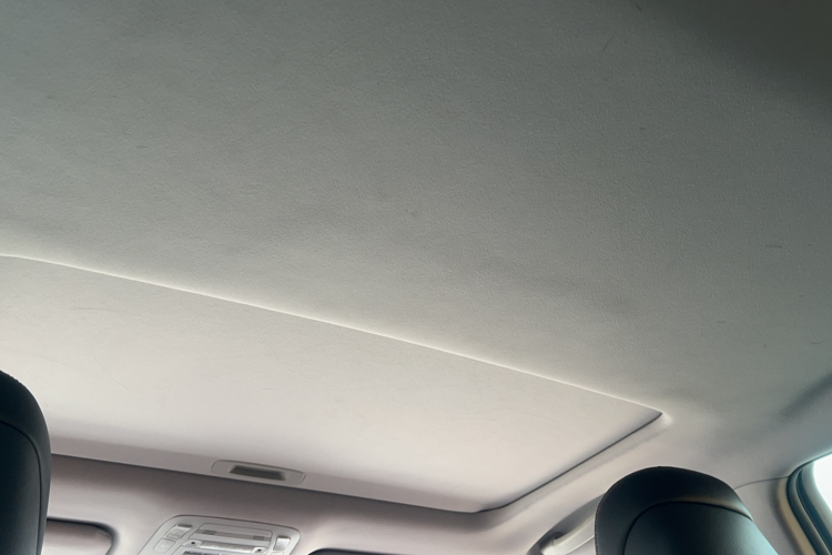 丰田 皇冠 2018款 2.0T 运动版局部细节22