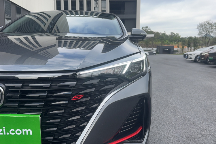 长安 逸动 2024款 PLUS 蓝鲸NE 1.4T GDI DCT高能版局部细节36