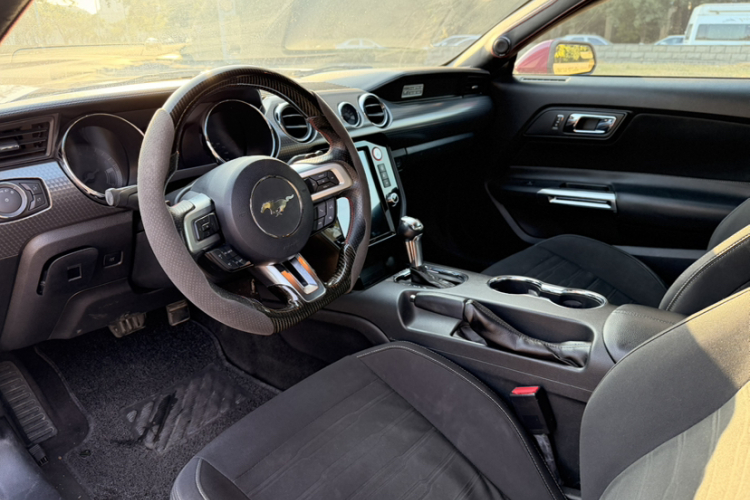 福特Mustang（平行进口） 中控内饰7004