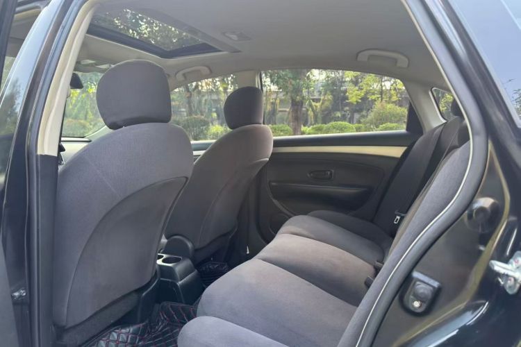 日产 轩逸 2018款 经典 1.6XE+ CVT领先版中控内饰7005