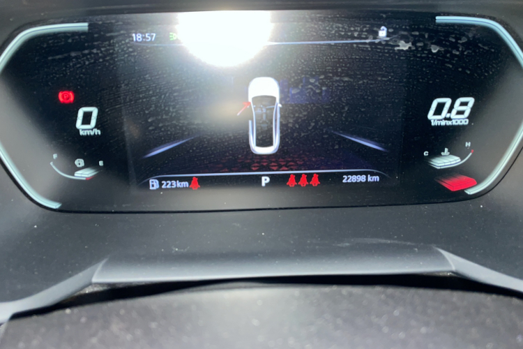 名爵 MG5 2021款 300TGI DCT青奢旗舰版中控内饰15