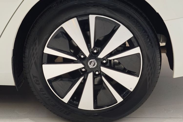 日产 天籁 2021款 2.0L XL 舒适版车身外观6006