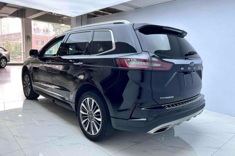 福特 锐界 2021款 PLUS EcoBoost 245 两驱豪锐型 7座车身外观6001