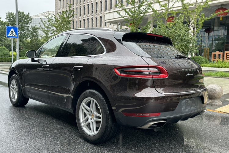 保时捷 2017款  Macan 2.0T车身外观6005