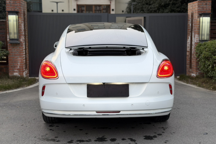 欧拉闪电猫 2022款 555km 尊贵版车身外观6002