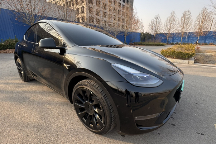 特斯拉 Model Y 2023款 长续航全轮驱动版车身外观6001