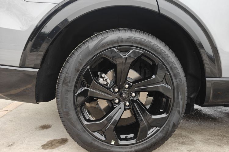 福特 探险者 2024款 2.3T EcoBoost 四驱ST-LINE 6座车身外观6011