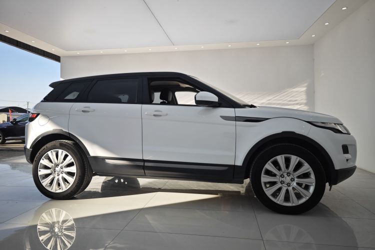 路虎 揽胜极光 2015款 2.0T 五门智耀版车身外观6008