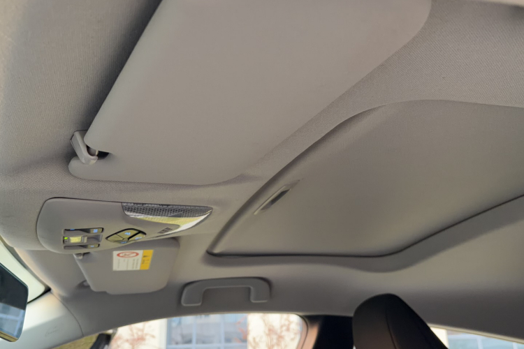 丰田C-HR 2021款 2.0L 舒适版局部细节22