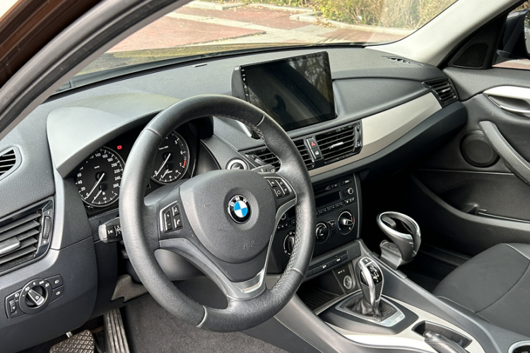 宝马X1 2014款 sDrive18i 时尚型中控内饰7005