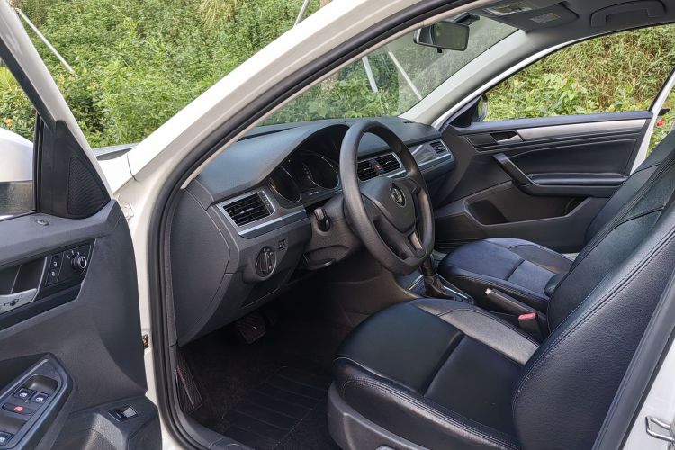 大众 宝来 2018款 1.5L 自动时尚型中控内饰7001