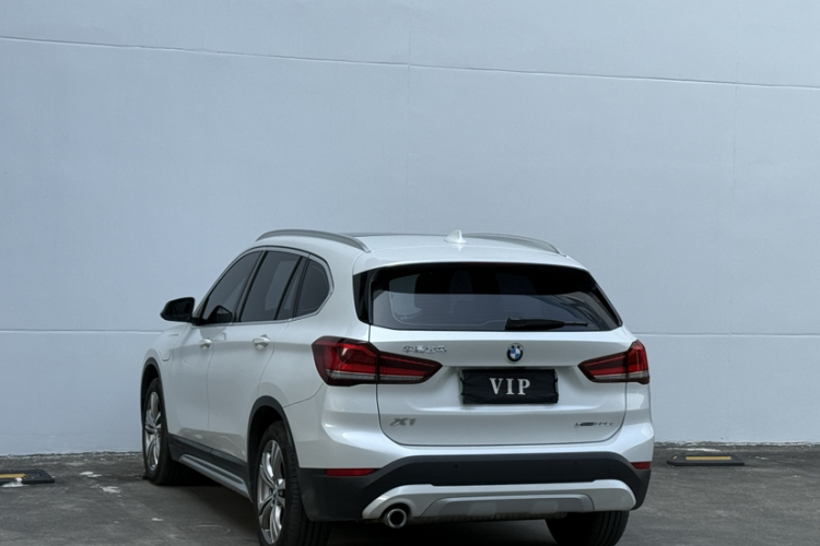 宝马X1新能源 2020款 xDrive30Le 尊享型车身外观6010