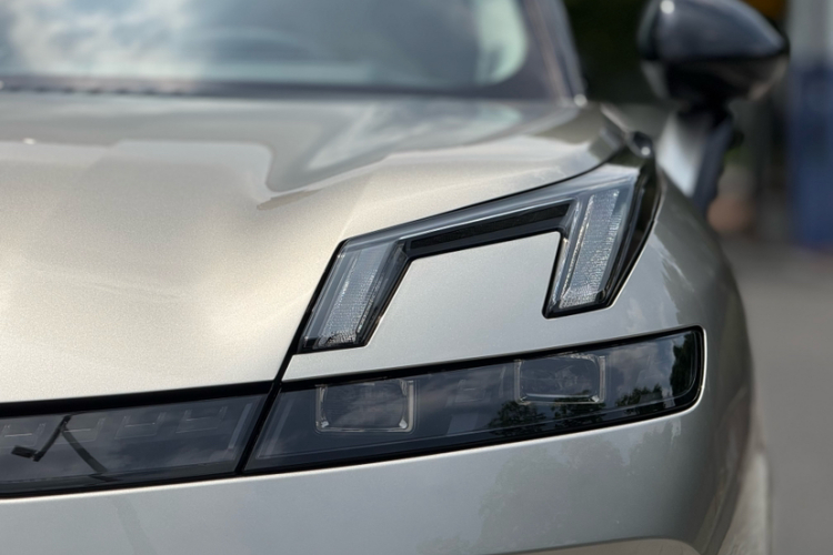 领克08 EM-P 2023款 220km 四驱性能Halo局部细节36