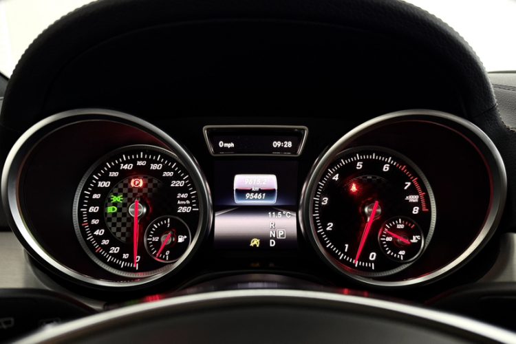 奔驰GLE 2016款 GLE 450 AMG 4MATIC中控内饰15