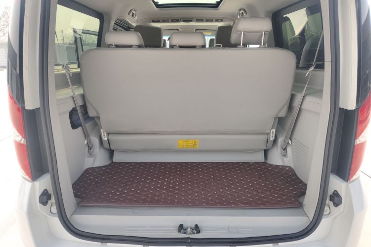 江汽集团 瑞风M5 2017款 2.0T 汽油双离合商务版局部细节9005