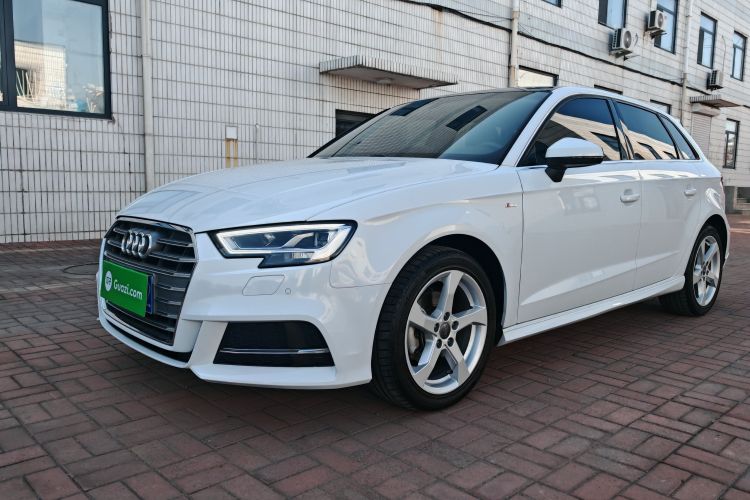 奥迪A3 2020款 Sportback 35 TFSI 时尚型 国VI车身外观1