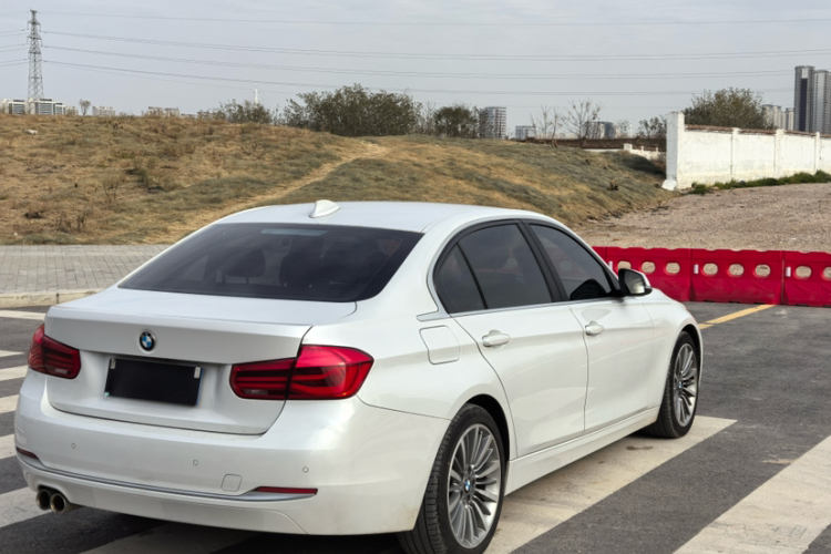 宝马3系 2019款 320Li 时尚型车身外观6006