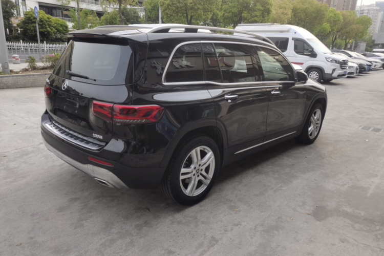 奔驰GLB 2020款 改款 GLB 200 动感型车身外观6005