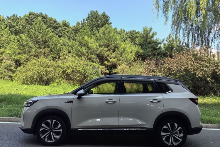 五菱汽车 五菱星辰 2021款 1.5T CVT星曜版车身外观6006