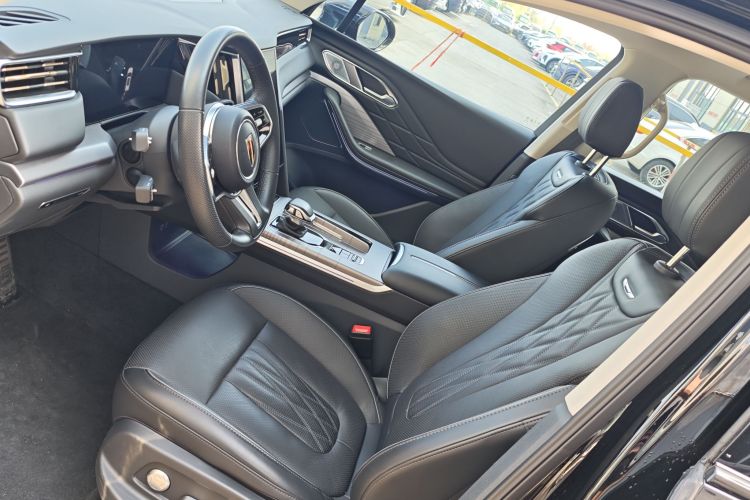 红旗HS7 PHEV 2024款 2.0T PHEV 四驱旗畅版 6座中控内饰7007