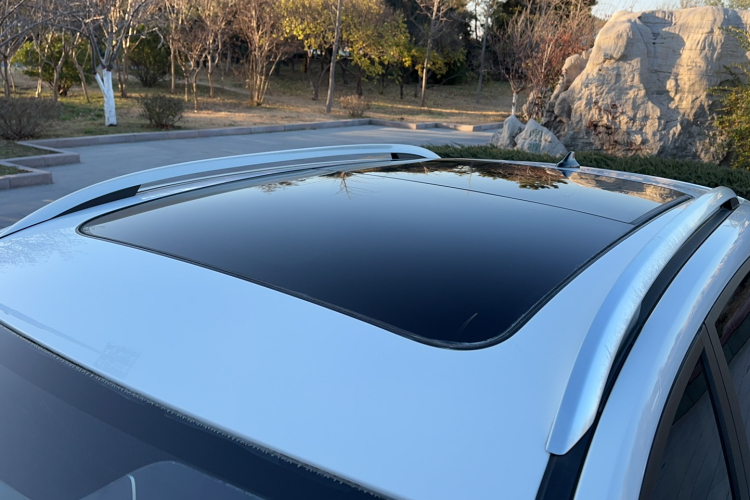 荣威RX3 2018款 1.6L 手动旗舰版车身外观6008