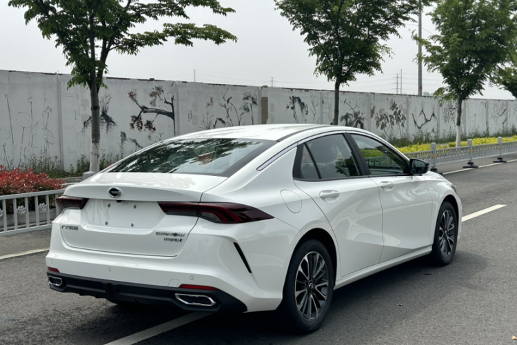 广汽传祺 2023款 影豹H 高能混动版车身外观6002