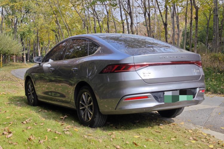 比亚迪 秦PLUS 2024款 荣耀版 DM-i 55KM领先型车身外观6008