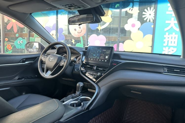 丰田 凯美瑞 2021款 2.0G 豪华版中控内饰7001