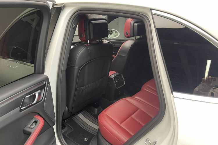 保时捷 2024款 Macan 2.0T中控内饰7006