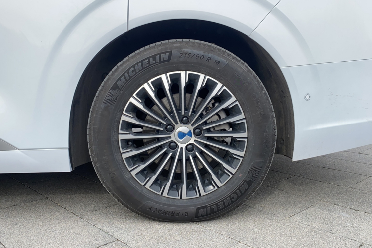 腾势D9 2022款 DM-i 970 四驱旗舰型车身外观6009