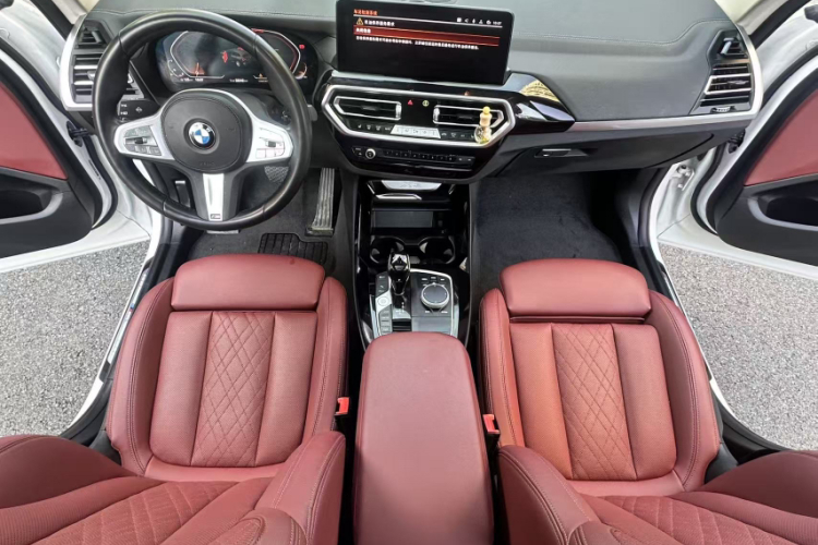 宝马X3 2022款 改款 xDrive25i M运动套装中控内饰7011