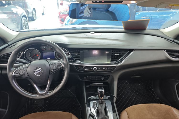 别克 君威 2017款 20T 精英型中控内饰7001