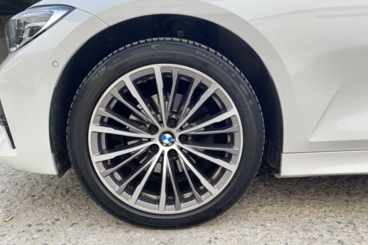 宝马3系 2020款 325Li 首发版车身外观6009