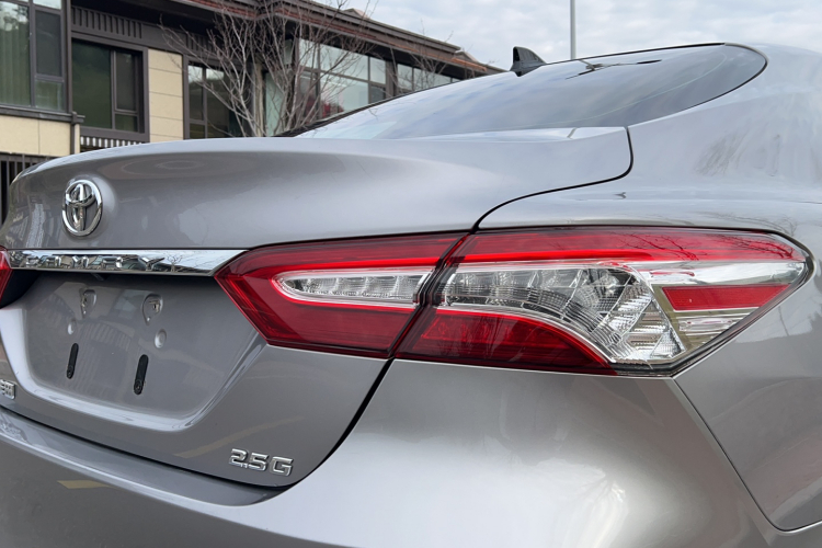 丰田 凯美瑞 2021款 2.5G 豪华版局部细节9006