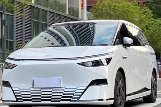 小鹏X9 2024款 702超长续航Pro