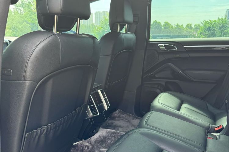 保时捷 2016款 Cayenne 3.0T中控内饰7003