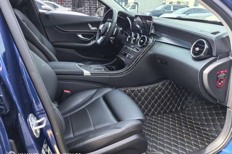 奔驰C级 2020款 C 200 L 时尚型运动版中控内饰7008