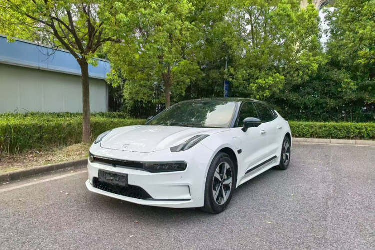 极氪001 2023款 WE版 86kWh车身外观1