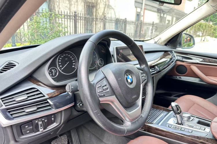 宝马X5(进口) 2014款 xDrive35i 典雅型中控内饰7007