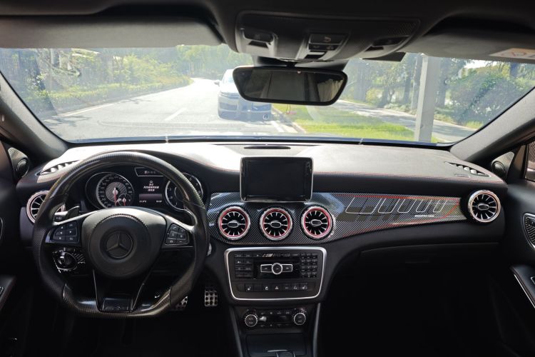 奔驰GLA AMG 2015款 AMG GLA 45 4MATIC中控内饰7008