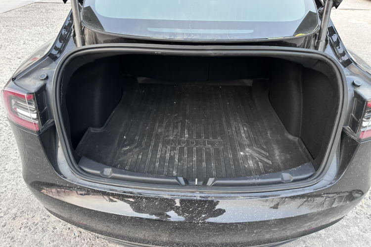 特斯拉 Model 3 2020款 改款 标准续航后驱升级版局部细节24