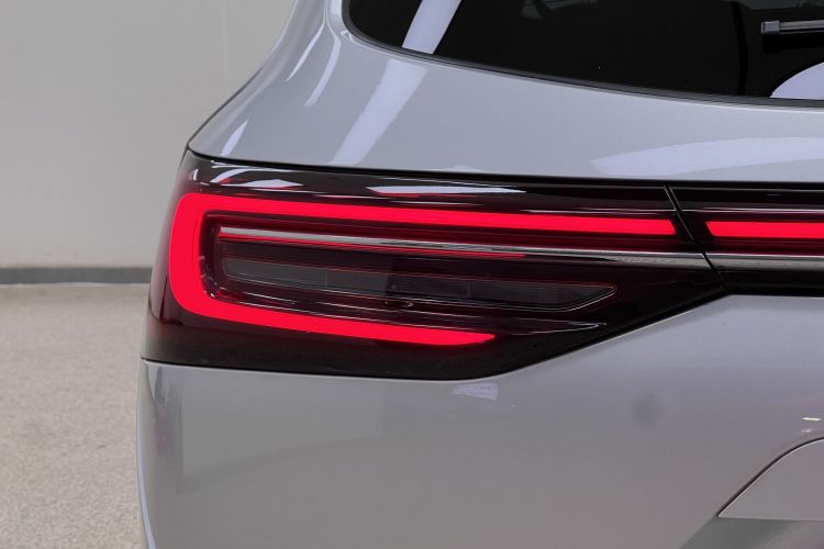 鸿蒙智行 问界M7 2024款 1.5T 智驾四驱Max版 5座车身外观6004