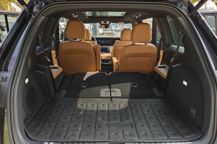 理想汽车 理想ONE 2021款 增程6座版中控内饰7003