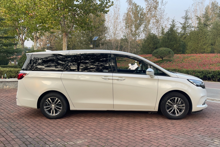 别克GL8 2020款 ES陆尊 653T 舒适型车身外观6002