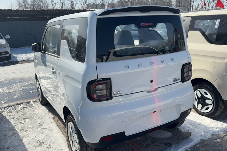 吉利银河 熊猫 2025款 210km 元气熊车身外观6005