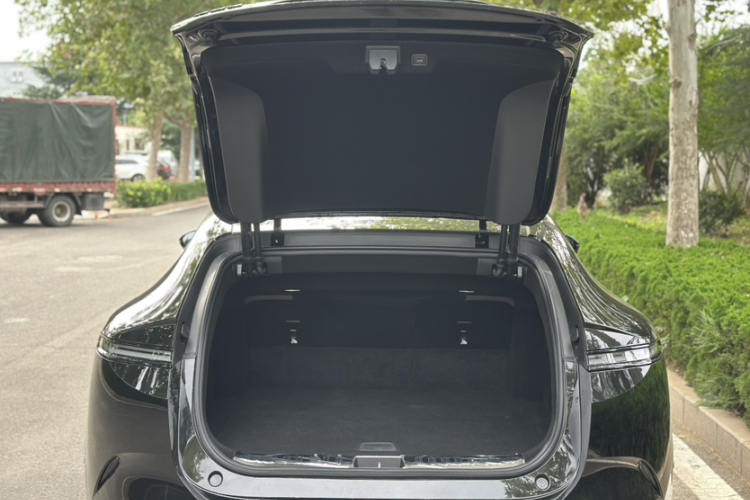 阿维塔12 2025款 Ultra增程版局部细节23