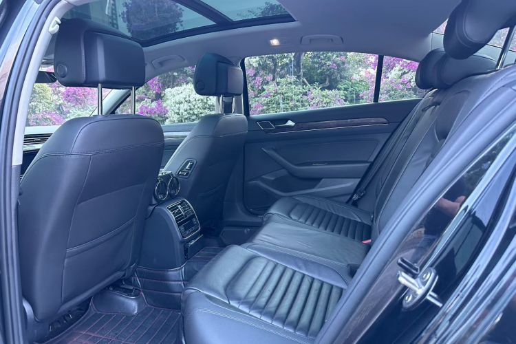 大众 迈腾 2019款 330TSI DSG 豪华型 国VI中控内饰7005